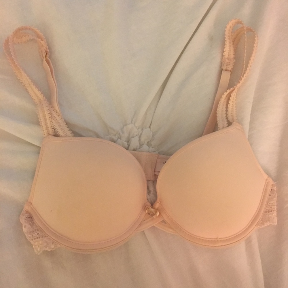 pink Sophie b. push-up bra
